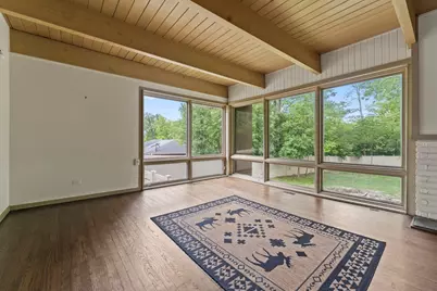 431 S Saint Marys Road, Libertyville, IL 60048 - Photo 6