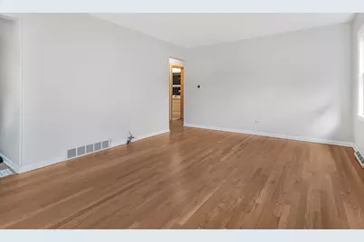 3860 N Oketo Avenue, Chicago, IL 60634 - Photo 8