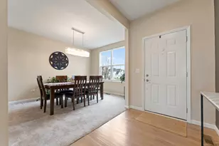 1017 Kessler Dr, Mundelein, IL 60060 - Photo 2