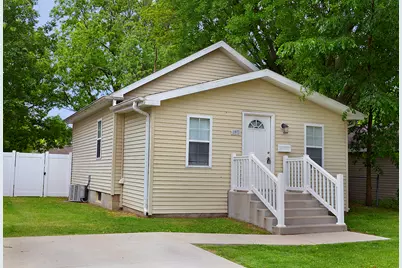 125 Prairie Street, Ottawa, IL 61350 - Photo 1
