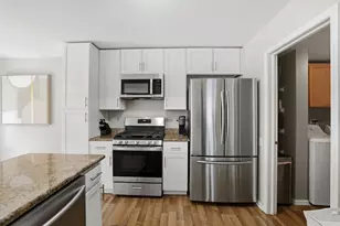 1307 Summersweet Ln, Bartlett, IL 60103 - Photo 10
