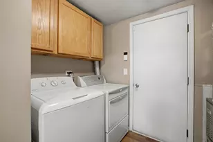 1307 Summersweet Ln, Bartlett, IL 60103 - Photo 18
