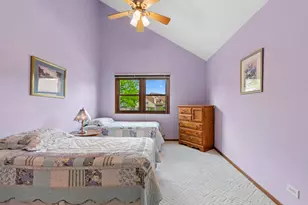 1505 Barrymore Dr, Darien, IL 60561 - Photo 16