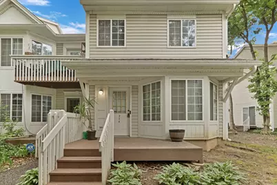 274 W Treehouse Lane #274, Round Lake, IL 60073 - Photo 1