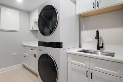 5054 N Claremont Avenue, Chicago, IL 60625 - Photo 36