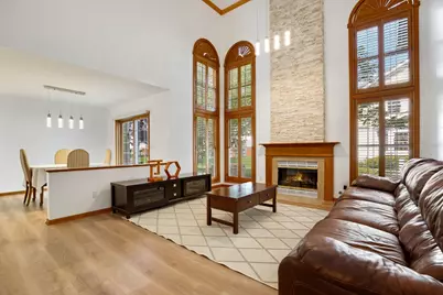 559 Bradbury Lane, Geneva, IL 60134 - Photo 2