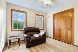 559 Bradbury Ln, Geneva, IL 60134 - Photo 16