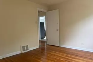 4237 W Nelson St, Chicago, IL 60641 - Photo 10