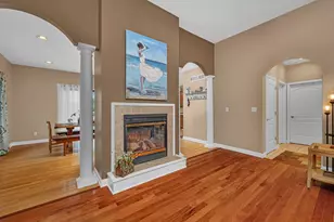 944 W 1st St, Braidwood, IL 60408 - Photo 8