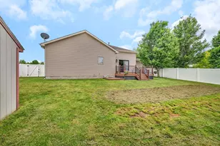 944 W 1st St, Braidwood, IL 60408 - Photo 26