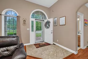 944 W 1st St, Braidwood, IL 60408 - Photo 4