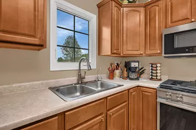 944 W First Street, Braidwood, IL 60408 - Photo 10
