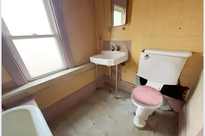 7817 S Rhodes Avenue, Chicago, IL 60619 - Photo 10