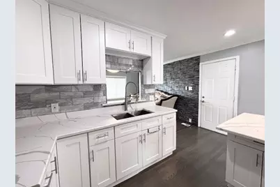 611 Nelson Avenue, Romeoville, IL 60446 - Photo 14