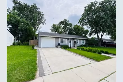 611 Nelson Avenue, Romeoville, IL 60446 - Photo 4