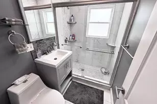 611 Nelson Ave, Romeoville, IL 60446 - Photo 18