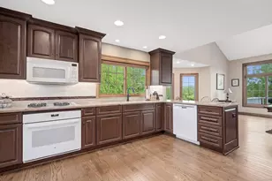 17534 W Windhaven Ct, Grayslake, IL 60030 - Photo 10