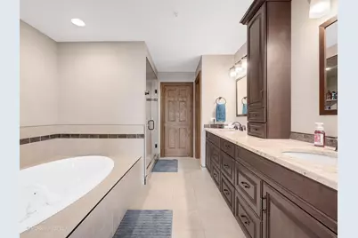 17534 W Windhaven Court, Grayslake, IL 60030 - Photo 18