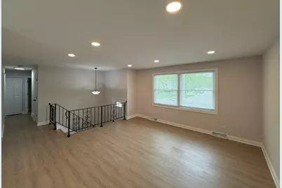 17002 Central Park Avenue, Hazel Crest, IL 60429 - Photo 2