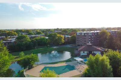 1275 E Baldwin Lane #507, Palatine, IL 60074 - Photo 2