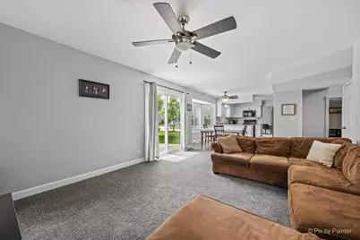 658 Wainsford Drive, Hoffman Estates, IL 60169 - Photo 18