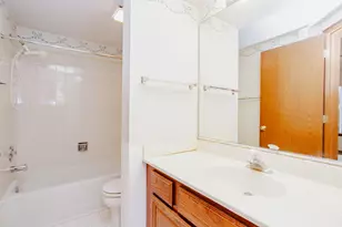 2656 S Cedar Glenn Dr, Arlington Heights, IL 60005 - Photo 20