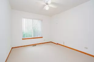 2656 S Cedar Glenn Dr, Arlington Heights, IL 60005 - Photo 18