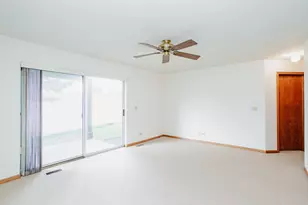2656 S Cedar Glenn Dr, Arlington Heights, IL 60005 - Photo 16