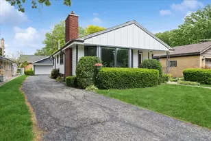 2508 W Sibley St, Park Ridge, IL 60068 - Photo 2