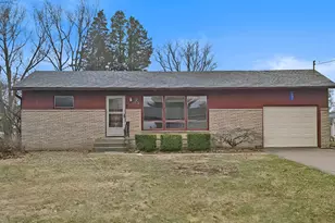 302 Garrett St, Sherrard, IL 61281 - Photo 2