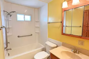 107 S 3rd Ave, Streator, IL 61364 - Photo 10
