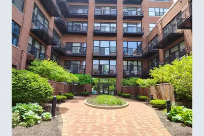 2323 W Pershing Road #336, Chicago, IL 60609 - Photo 2