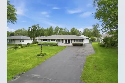 804 W Kent Avenue, Crete, IL 60417 - Photo 2