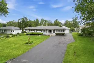 804 W Kent Ave, Crete, IL 60417 - Photo 2