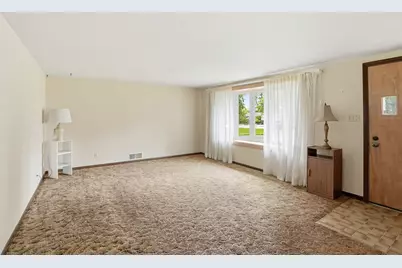 804 W Kent Avenue, Crete, IL 60417 - Photo 10