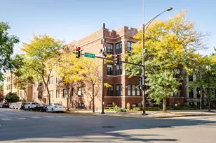 3550 N Racine Ave, Chicago, IL 60657 - Photo 1