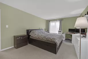945 E Kenilworth Ave, Palatine, IL 60074 - Photo 12
