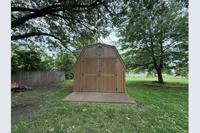 1048 Warren Street, Henry, IL 61537 - Photo 26