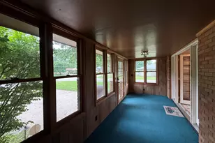 1048 Warren St, Henry, IL 61537 - Photo 22