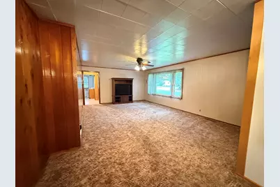 1048 Warren Street, Henry, IL 61537 - Photo 14