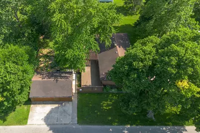 1048 Warren Street, Henry, IL 61537 - Photo 6