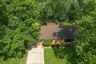 1048 Warren St, Henry, IL 61537 - Photo 4