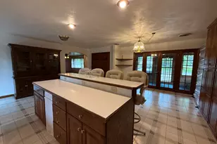 1048 Warren St, Henry, IL 61537 - Photo 10