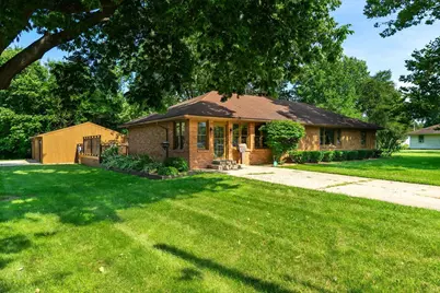 1048 Warren Street, Henry, IL 61537 - Photo 1