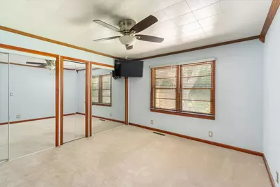 1048 Warren Street, Henry, IL 61537 - Photo 18