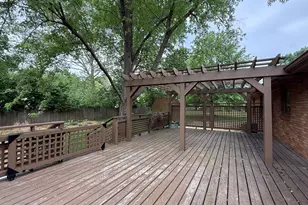 1048 Warren St, Henry, IL 61537 - Photo 8