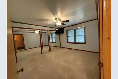 1048 Warren Street, Henry, IL 61537 - Photo 16
