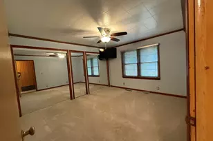 1048 Warren St, Henry, IL 61537 - Photo 16