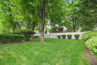 209 Briarheath Lane, Naperville, IL 60565 - Photo 26