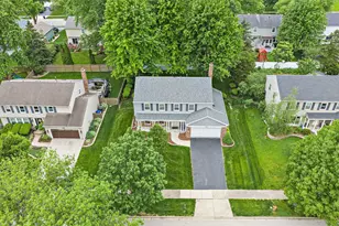 209 Briarheath Ln, Naperville, IL 60565 - Photo 28